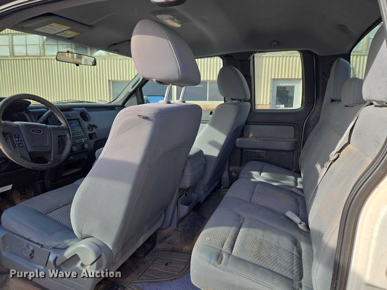 image for item ET1417 2013 Ford F150 Ext. Cab pickup truck