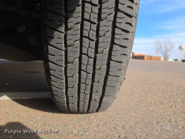 image for item ET1417 2013 Ford F150 Ext. Cab pickup truck