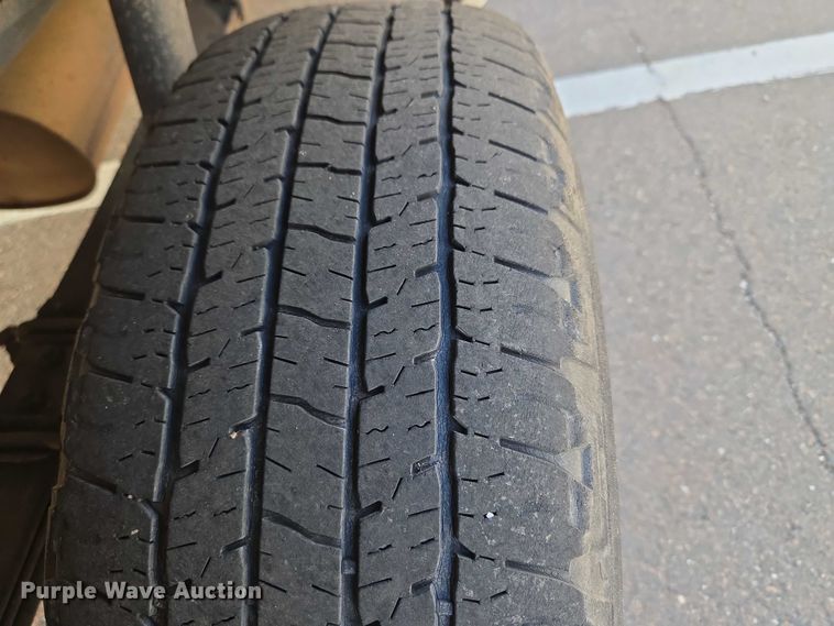 image for item ET1417 2013 Ford F150 Ext. Cab pickup truck