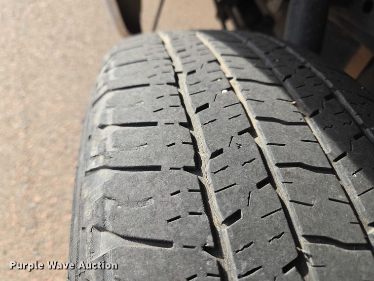 image for item ET1417 2013 Ford F150 Ext. Cab pickup truck