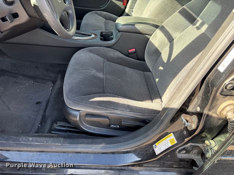 image for item ET1418 2011 Chevrolet Impala 