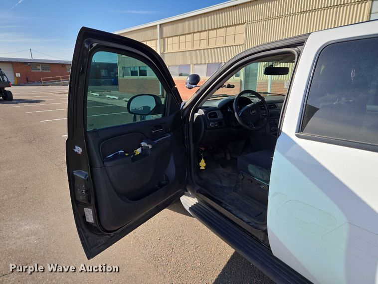 image for item ET1419 2014 Chevrolet Tahoe Police SUV