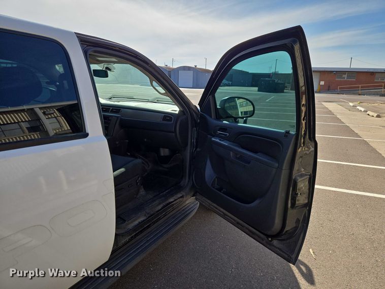 image for item ET1419 2014 Chevrolet Tahoe Police SUV