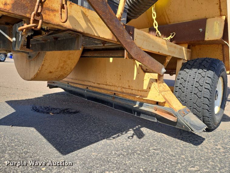 image for item ET1420 Gravely 1050 lawn vacuum