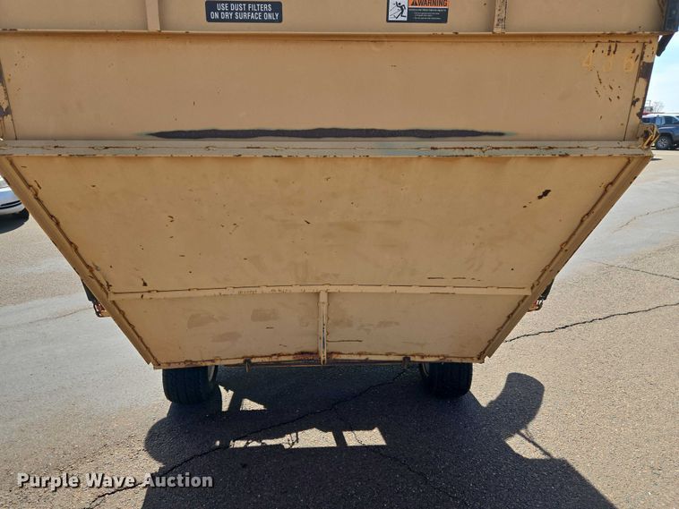 image for item ET1420 Gravely 1050 lawn vacuum