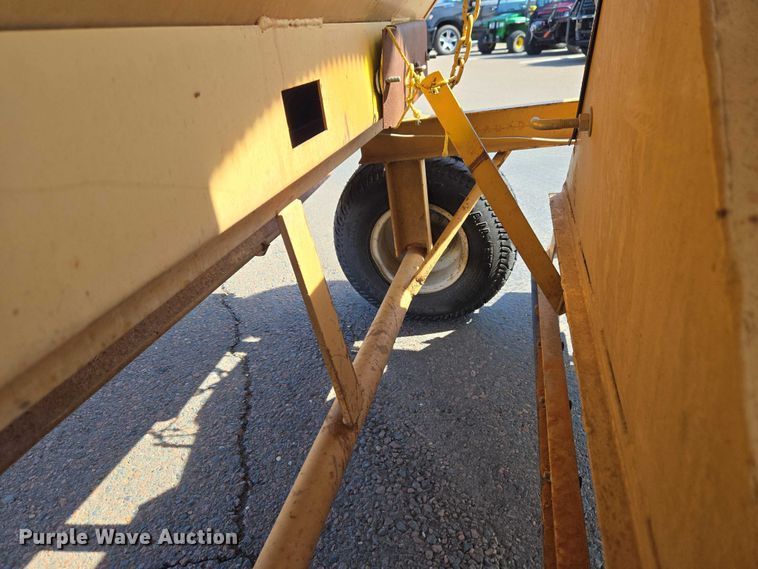 image for item ET1420 Gravely 1050 lawn vacuum