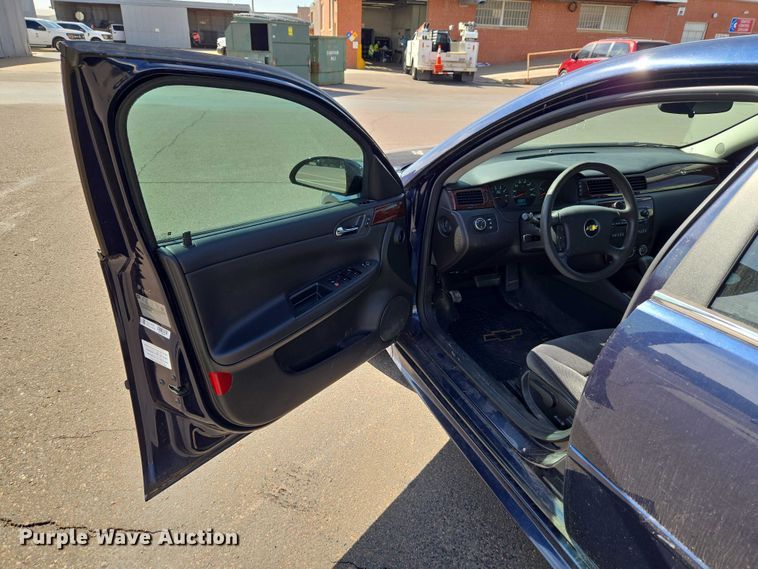 image for item ET1421 2011 Chevrolet Impala 