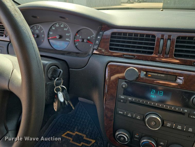 image for item ET1421 2011 Chevrolet Impala 