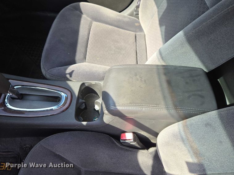 image for item ET1421 2011 Chevrolet Impala 