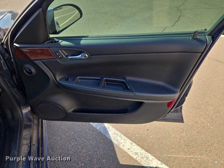 image for item ET1421 2011 Chevrolet Impala 