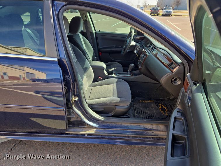 image for item ET1421 2011 Chevrolet Impala 