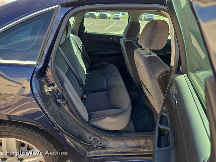 image for item ET1421 2011 Chevrolet Impala 