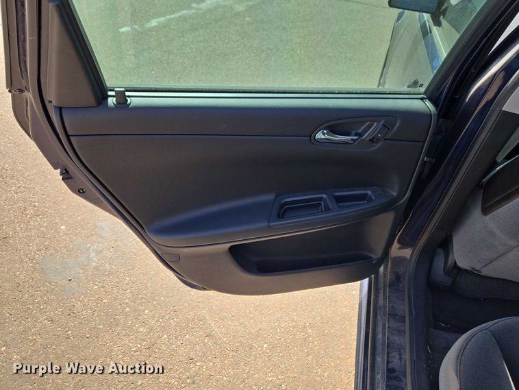 image for item ET1421 2011 Chevrolet Impala 