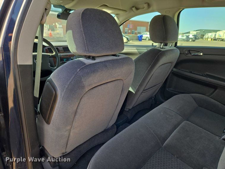 image for item ET1421 2011 Chevrolet Impala 