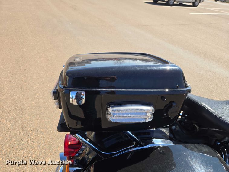 image for item ET1422 2019 Harley-Davidson Police Electra Glide motorcycle