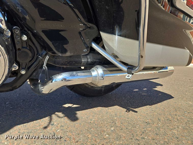 image for item ET1422 2019 Harley-Davidson Police Electra Glide motorcycle