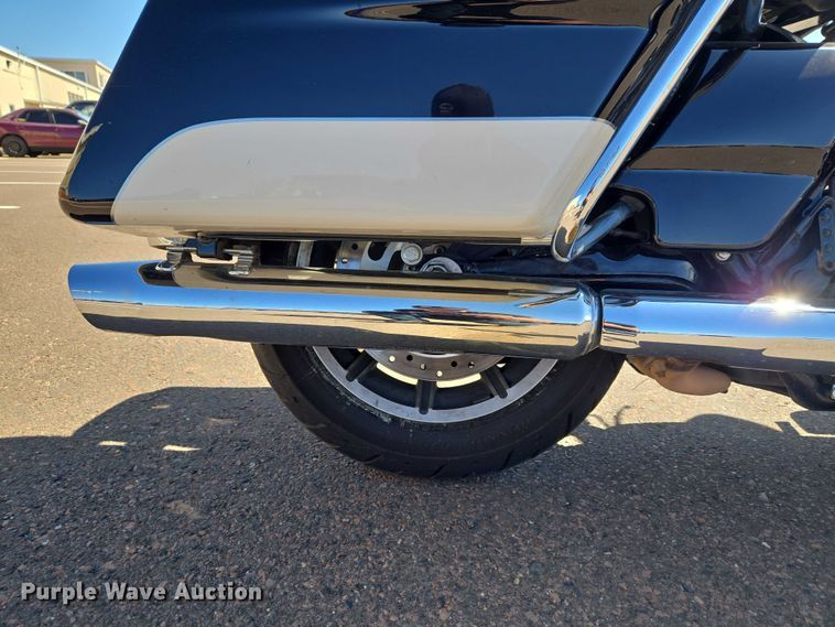 image for item ET1422 2019 Harley-Davidson Police Electra Glide motorcycle