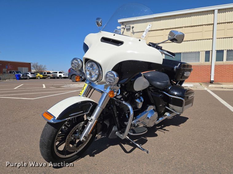 image for item ET1423 2019 Harley-Davidson Police Electra Glide motorcycle