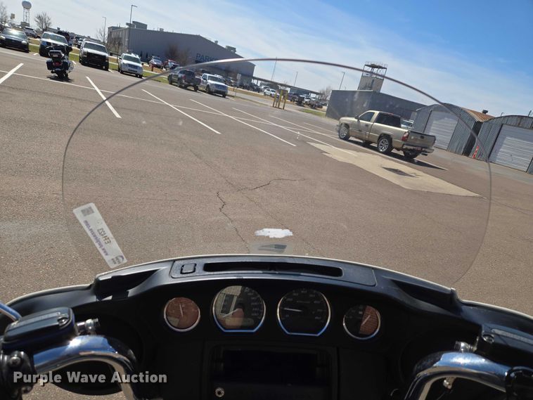 image for item ET1423 2019 Harley-Davidson Police Electra Glide motorcycle