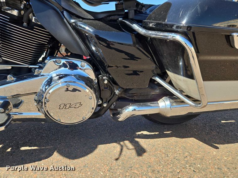 image for item ET1423 2019 Harley-Davidson Police Electra Glide motorcycle