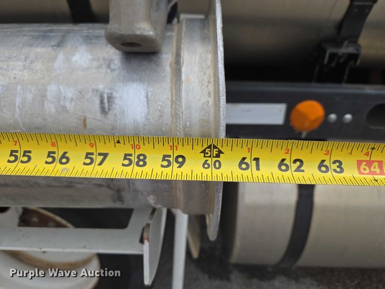 image for item ET1424 2015 Peterbilt 365 sewer jetter truck