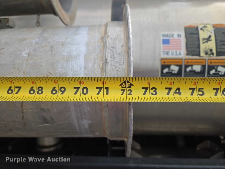 image for item ET1424 2015 Peterbilt 365 sewer jetter truck