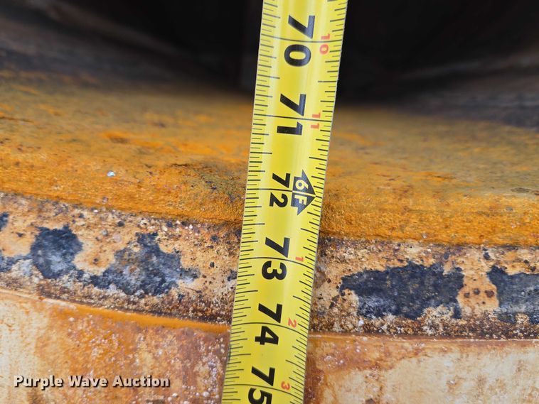 image for item ET1424 2015 Peterbilt 365 sewer jetter truck