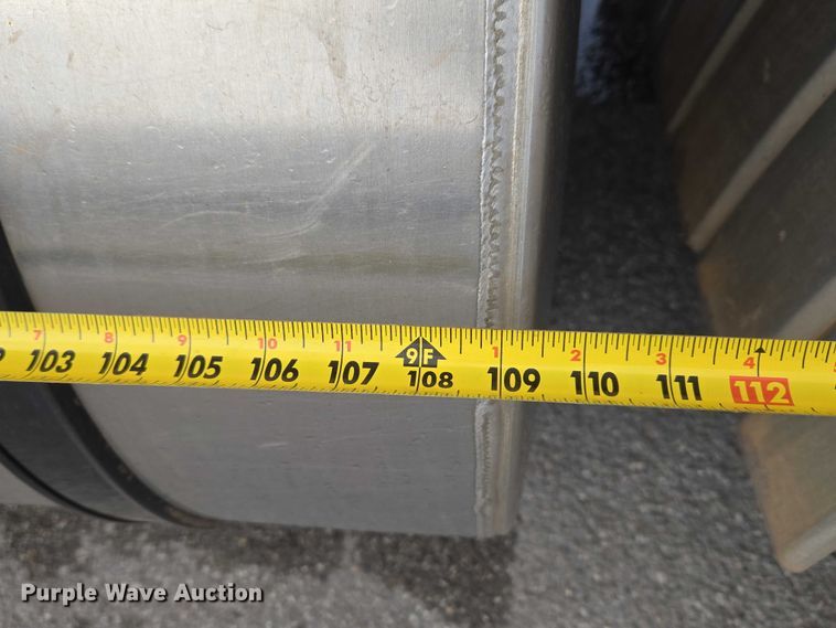 image for item ET1424 2015 Peterbilt 365 sewer jetter truck