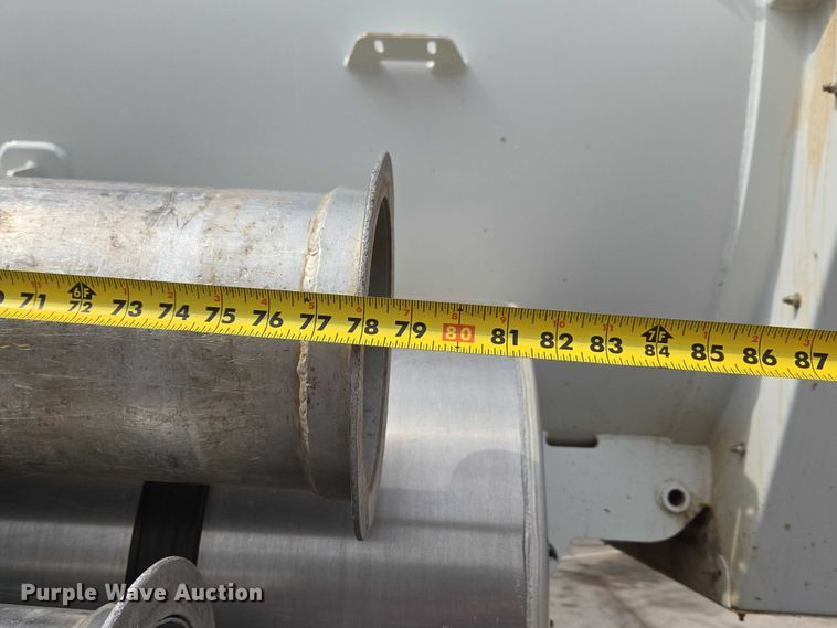 image for item ET1424 2015 Peterbilt 365 sewer jetter truck