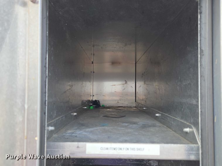 image for item ET1424 2015 Peterbilt 365 sewer jetter truck