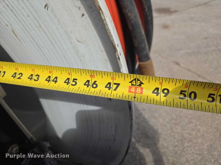 image for item ET1424 2015 Peterbilt 365 sewer jetter truck