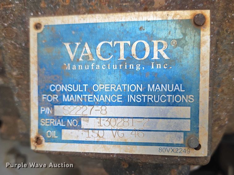 image for item ET1424 2015 Peterbilt 365 sewer jetter truck