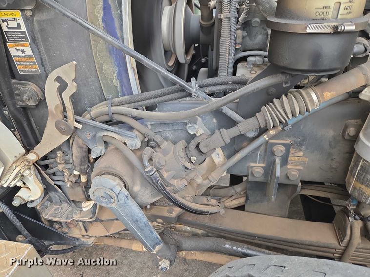 image for item ET1424 2015 Peterbilt 365 sewer jetter truck