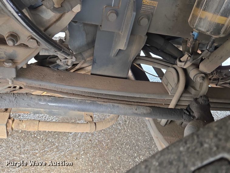 image for item ET1424 2015 Peterbilt 365 sewer jetter truck