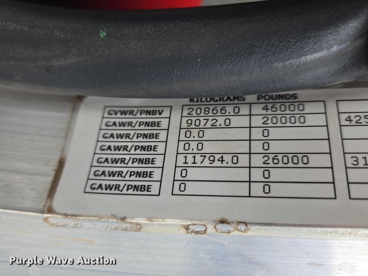 image for item ET1424 2015 Peterbilt 365 sewer jetter truck