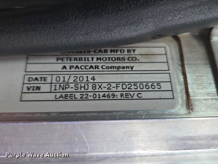 image for item ET1424 2015 Peterbilt 365 sewer jetter truck