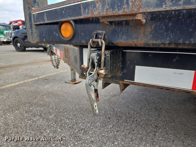 image for item ET1425 2012 Maxey Welding tilt deck equipment trailer