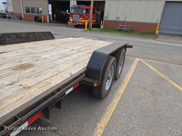 image for item ET1425 2012 Maxey Welding tilt deck equipment trailer