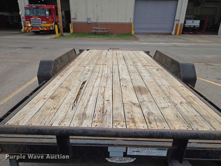 image for item ET1425 2012 Maxey Welding tilt deck equipment trailer