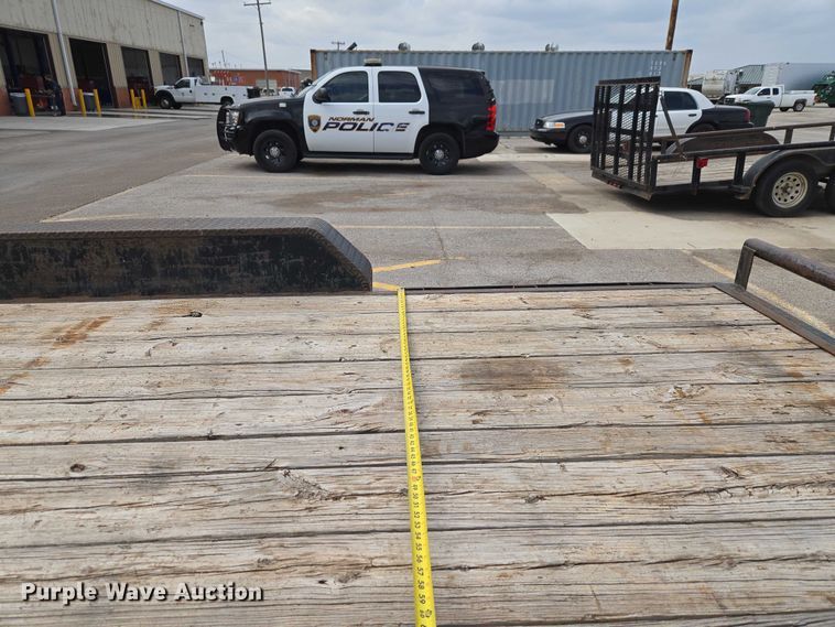 image for item ET1425 2012 Maxey Welding tilt deck equipment trailer