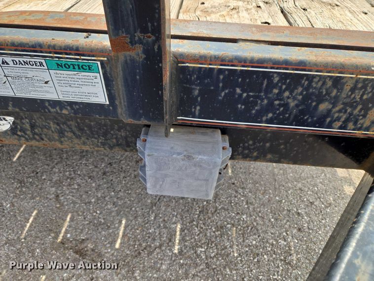 image for item ET1425 2012 Maxey Welding tilt deck equipment trailer