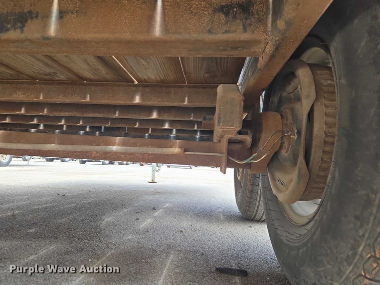 image for item ET1425 2012 Maxey Welding tilt deck equipment trailer