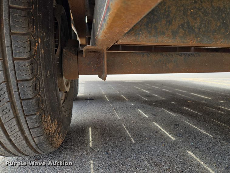 image for item ET1425 2012 Maxey Welding tilt deck equipment trailer