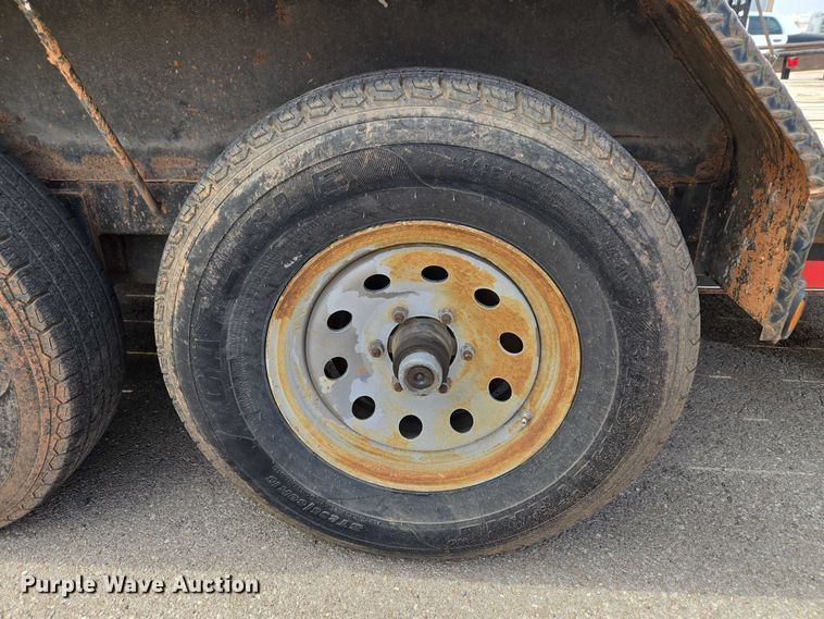 image for item ET1425 2012 Maxey Welding tilt deck equipment trailer