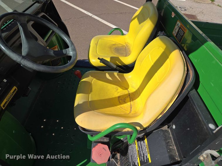 image for item ET1427 2003 John Deere Gator utility vehicle