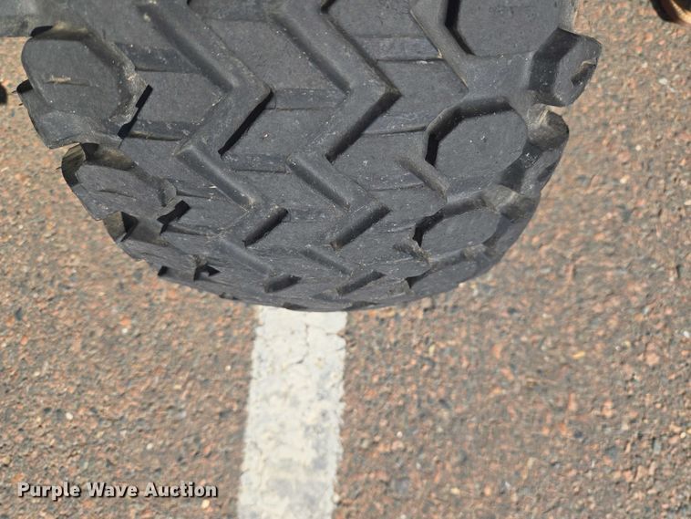 image for item ET1427 2003 John Deere Gator utility vehicle