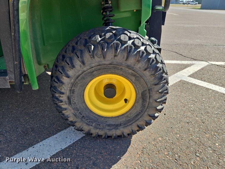 image for item ET1427 2003 John Deere Gator utility vehicle