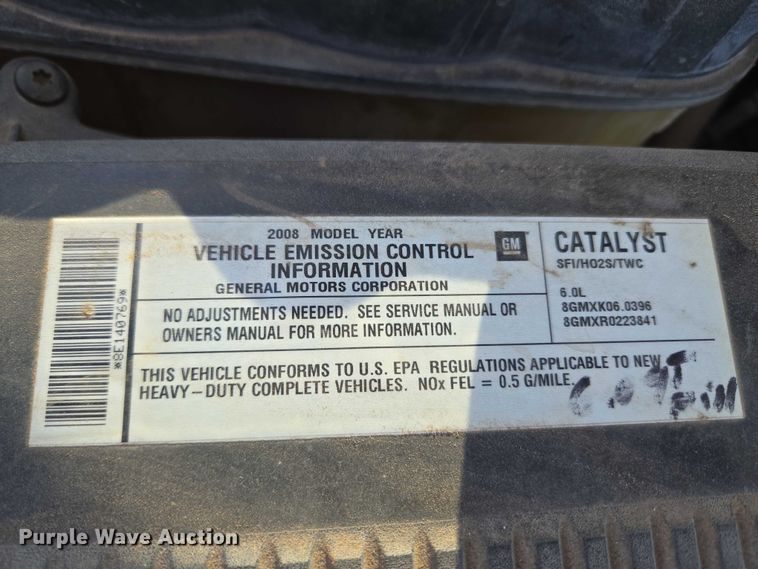 image for item ET1428 2008 Chevrolet Silverado 2500HD flatbed pickup truck