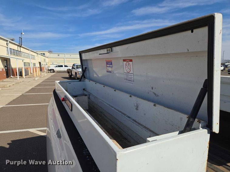 image for item ET1429 2008 Chevrolet Silverado 2500HD pickup truck