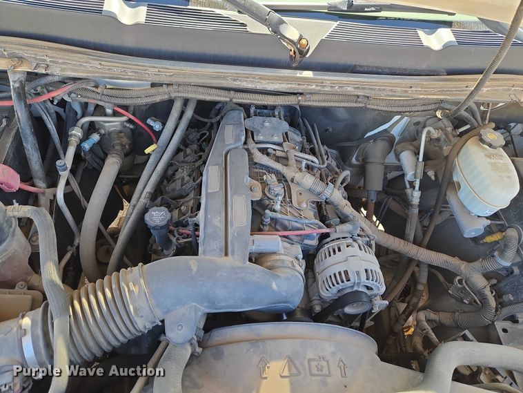 image for item ET1429 2008 Chevrolet Silverado 2500HD pickup truck